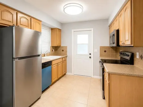 2202 Murdock Boulevard Orlando FL 32817