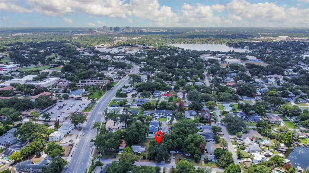 1014 Meadows Avenue Orlando FL 32804