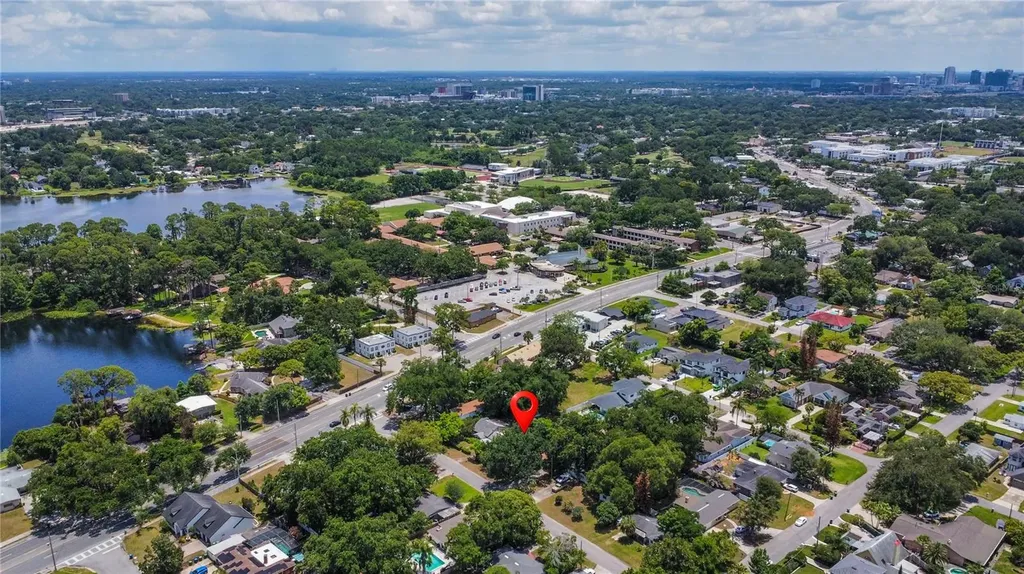 1014 Meadows Avenue Orlando FL 32804