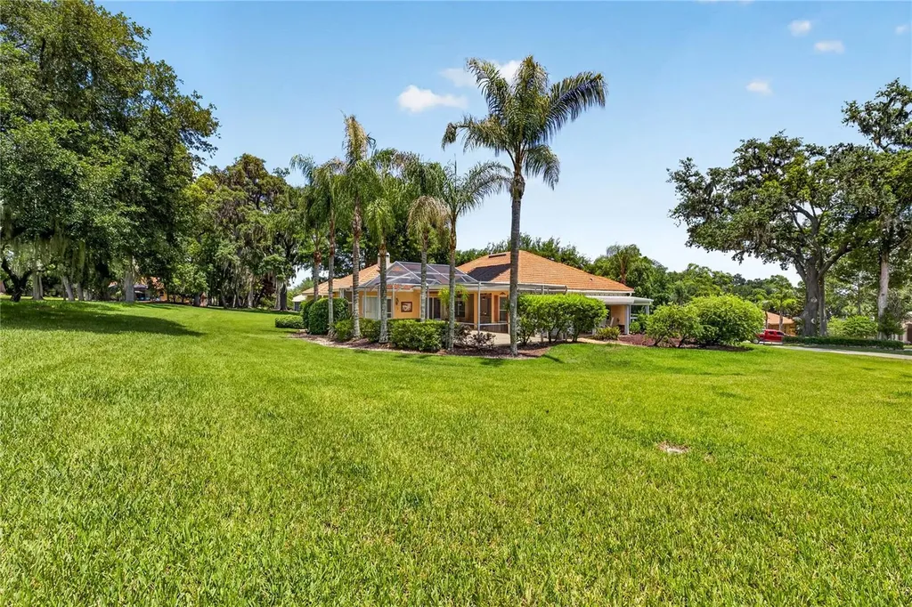 12643 Oak Hollow Court Dade City FL 33525