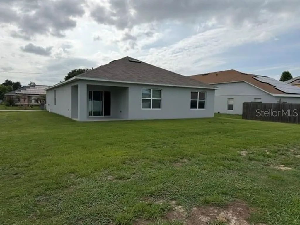 709 Versailles Lane Kissimmee FL 34759