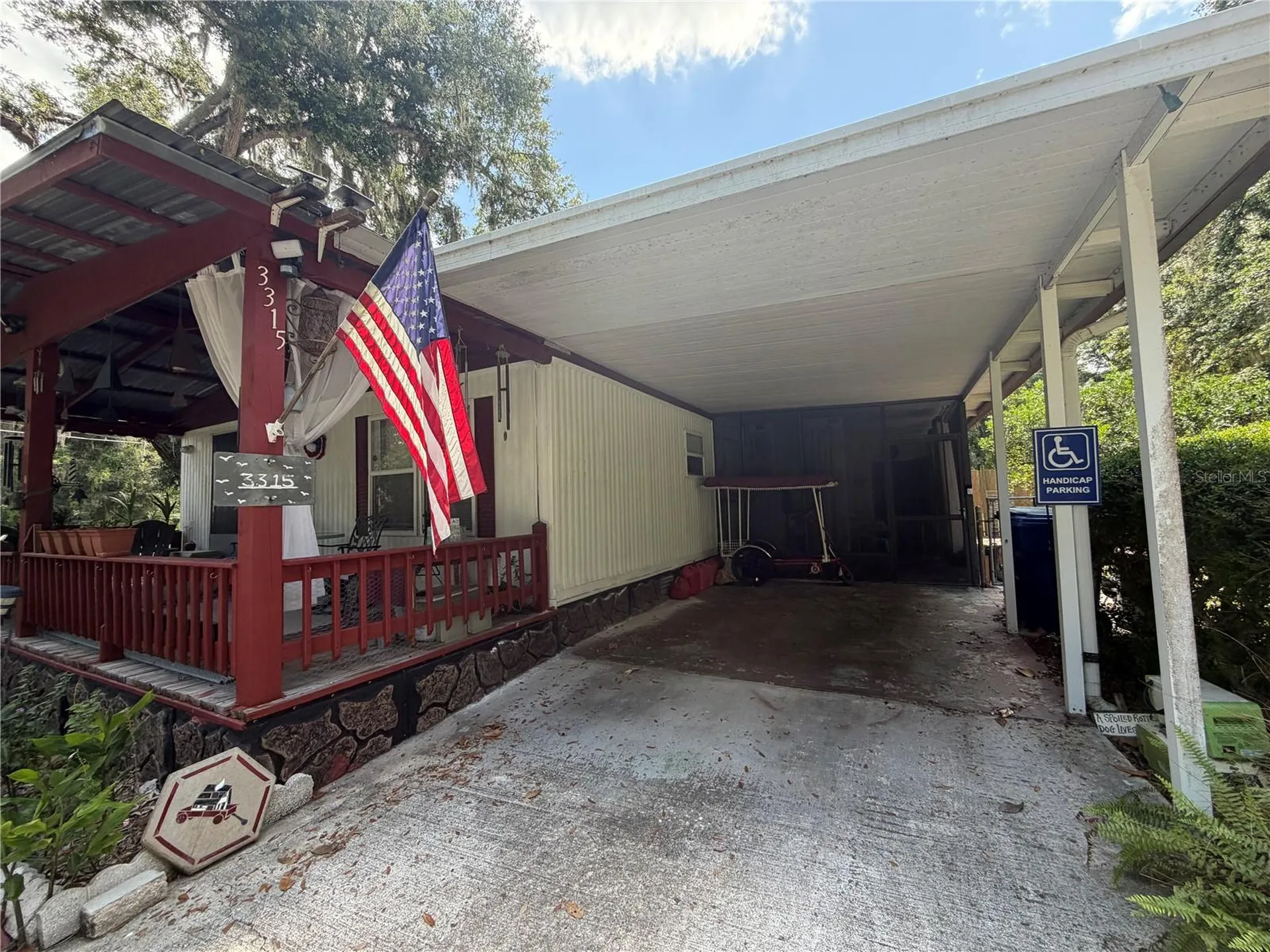 3315 Cr 431n Lake Panasoffkee FL 33538
