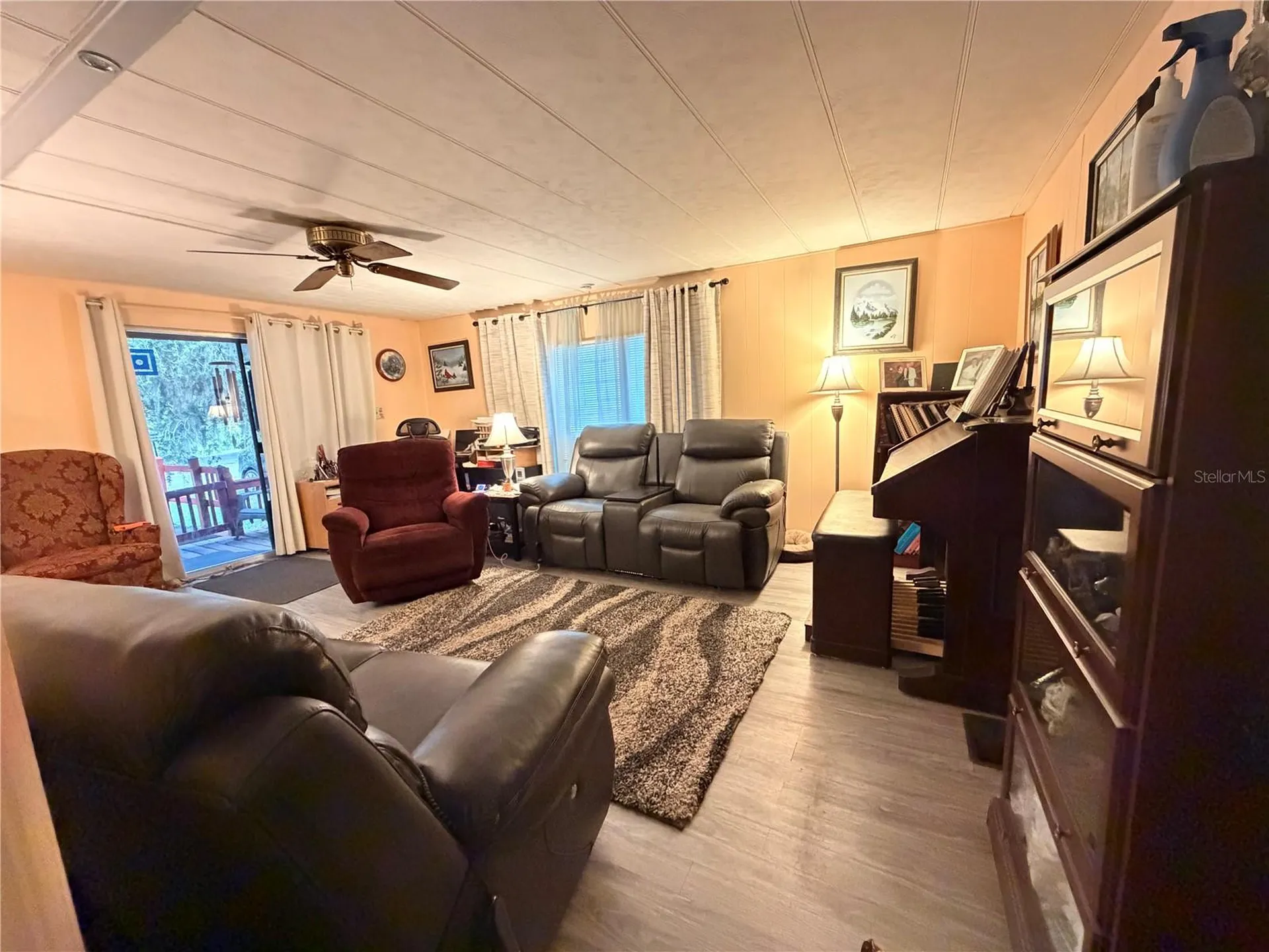 3315 Cr 431n Lake Panasoffkee FL 33538