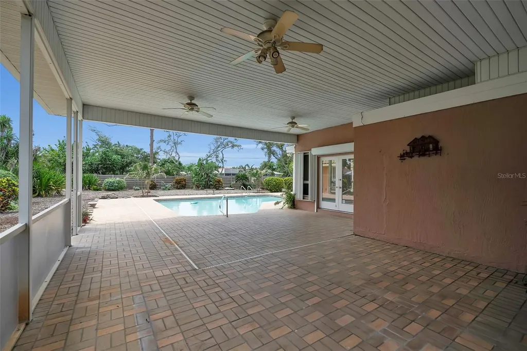 609 Laguna Drive Venice FL 34285
