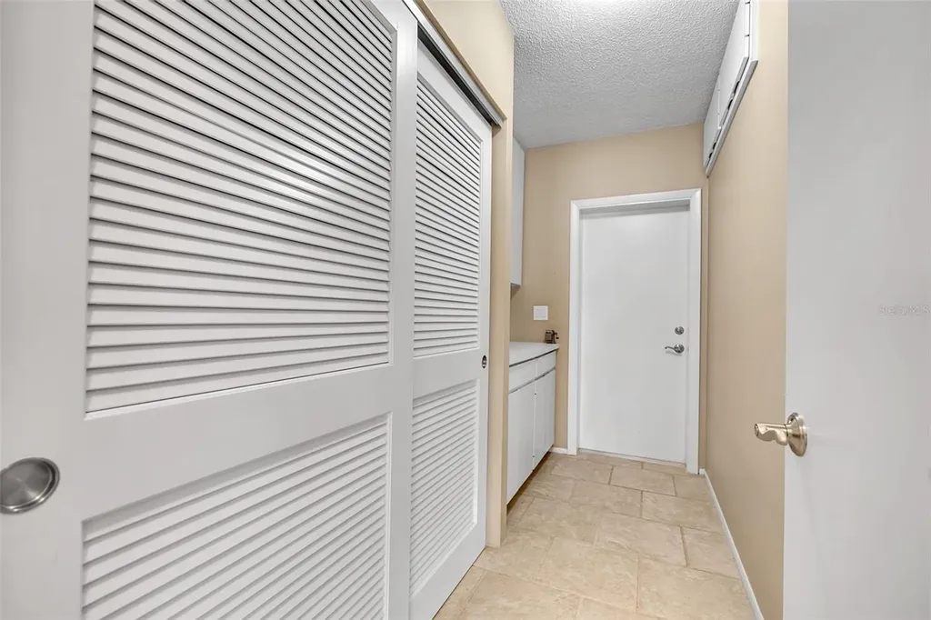 609 Laguna Drive Venice FL 34285