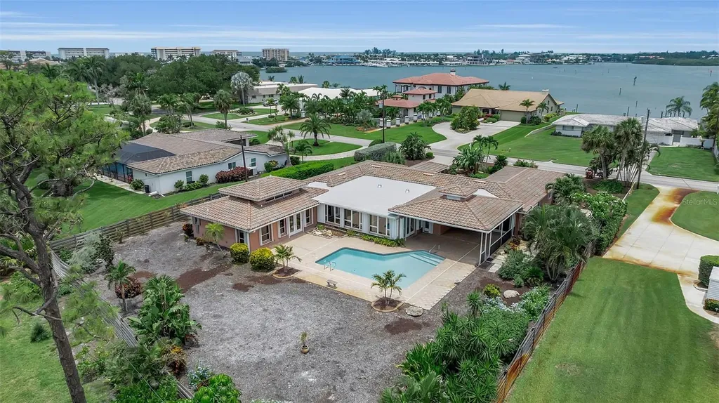 609 Laguna Drive Venice FL 34285