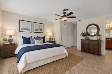 609 Laguna Drive Venice FL 34285