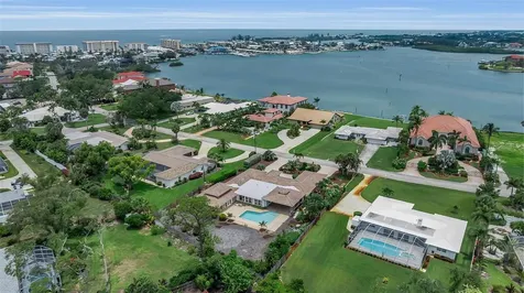 609 Laguna Drive Venice FL 34285
