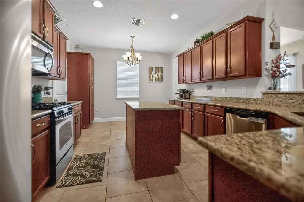 213 Victoria Trails Boulevard Deland FL 32724