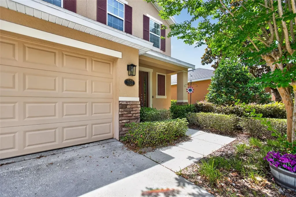 213 Victoria Trails Boulevard Deland FL 32724