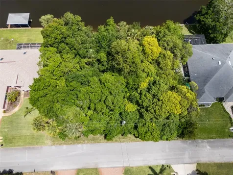 11 Commander Court Palm Coast FL 32137