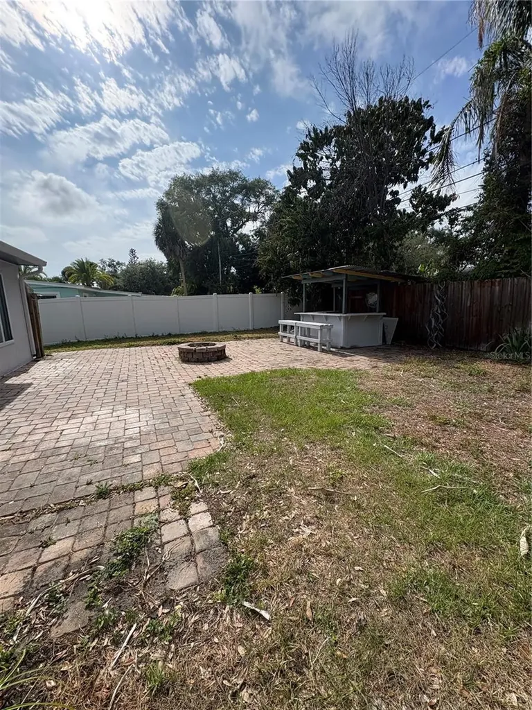 10543 51st Terrace N St Petersburg FL 33708