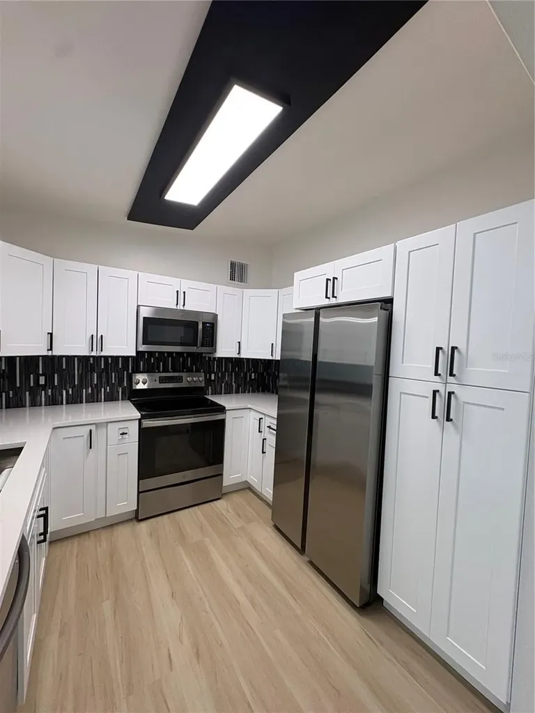 10543 51st Terrace N St Petersburg FL 33708