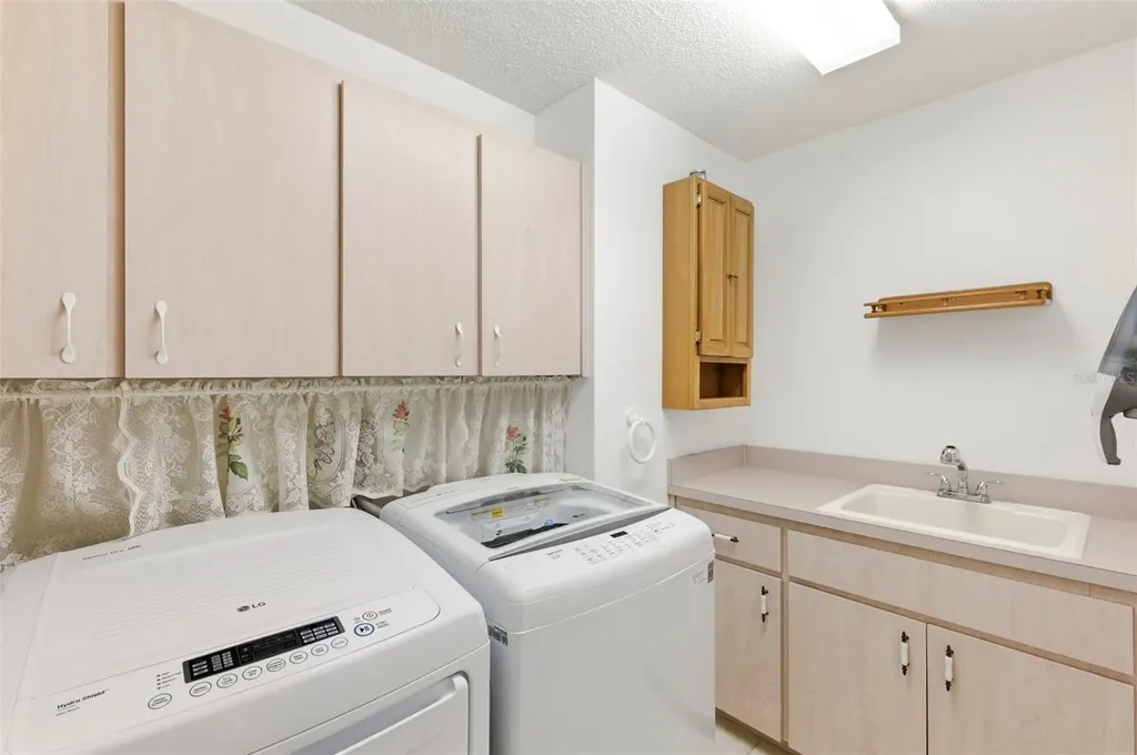 9203 Halberg Drive Hudson FL 34669