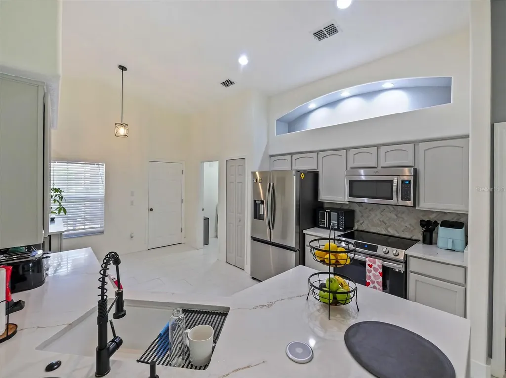 9555 Heron Pointe Drive Orlando FL 32832