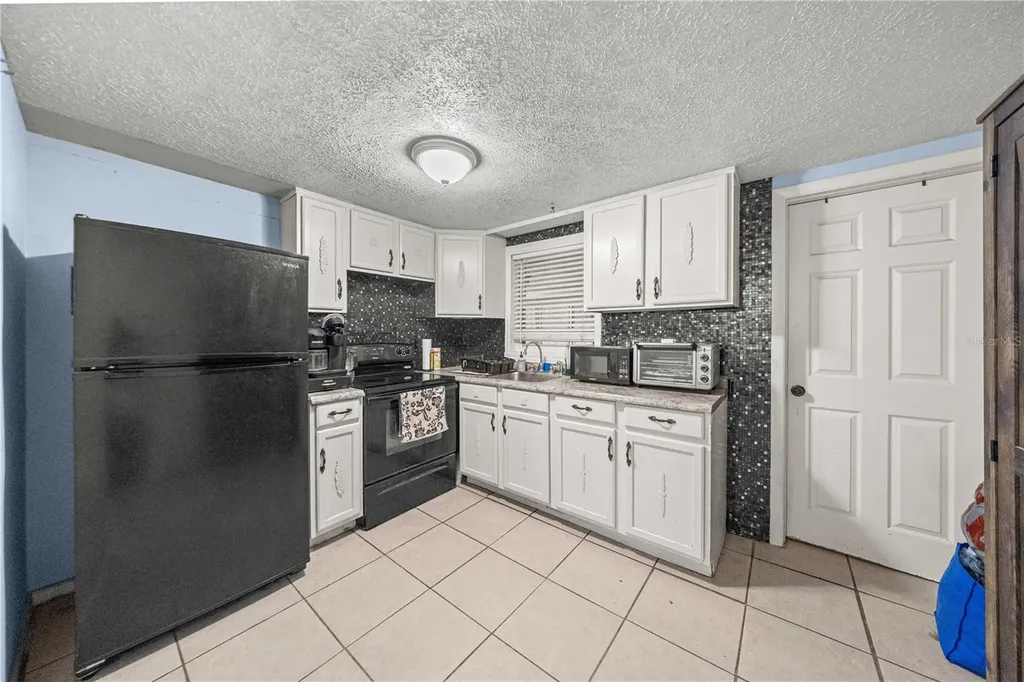18 E Golden Street Beverly Hills FL 34465