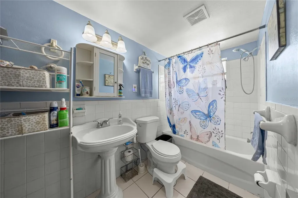 18 E Golden Street Beverly Hills FL 34465