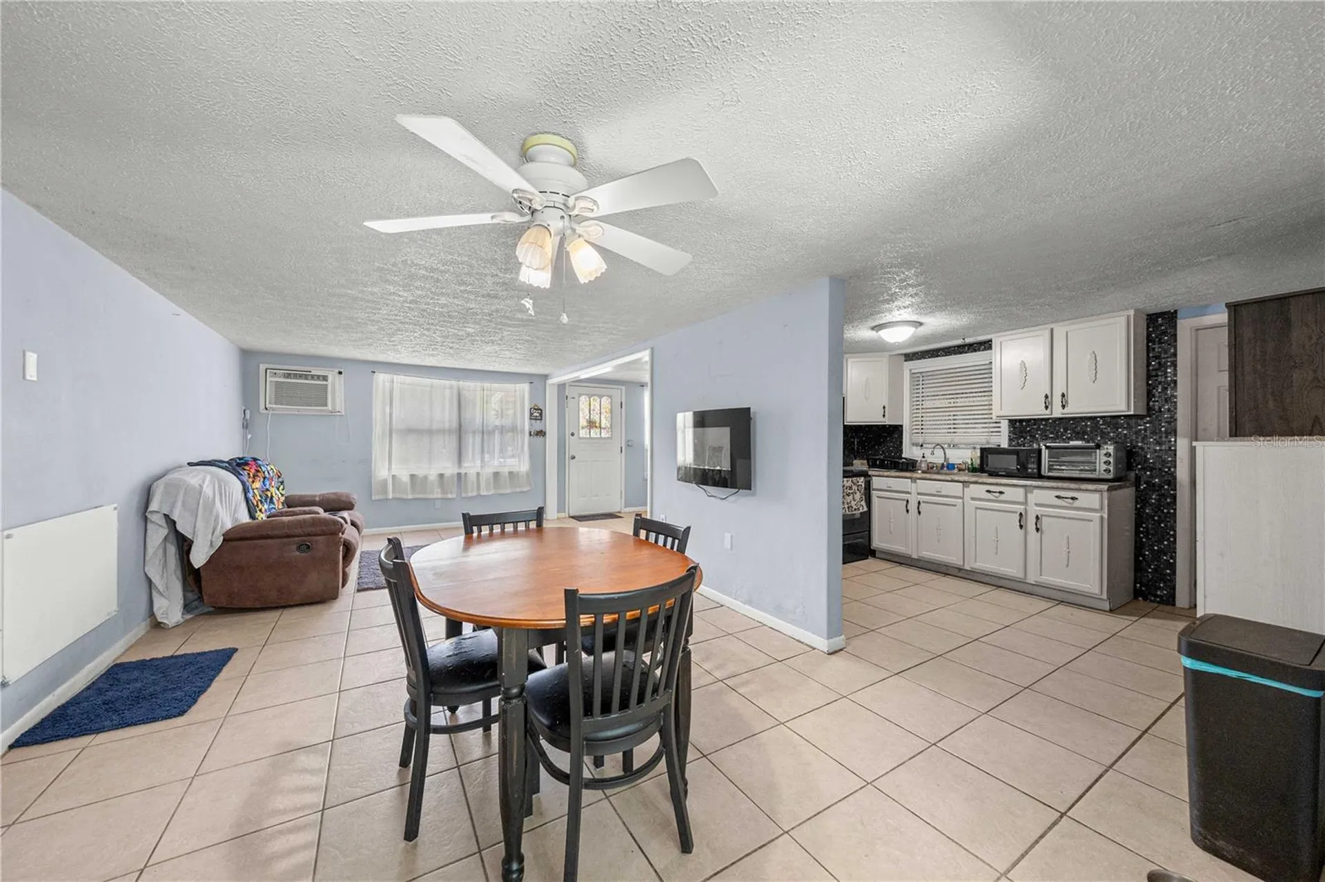 18 E Golden Street Beverly Hills FL 34465