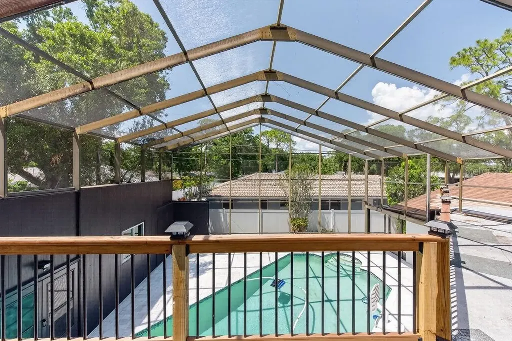 1461 87th Avenue N St Petersburg FL 33702