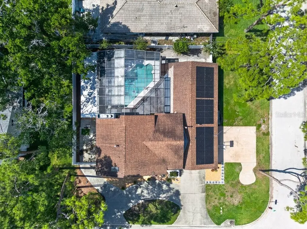 1461 87th Avenue N St Petersburg FL 33702