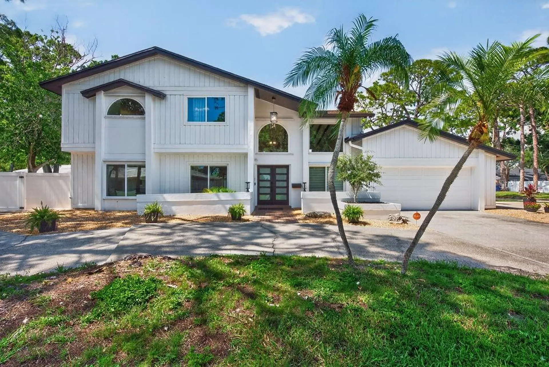 1461 87th Avenue N St Petersburg FL 33702