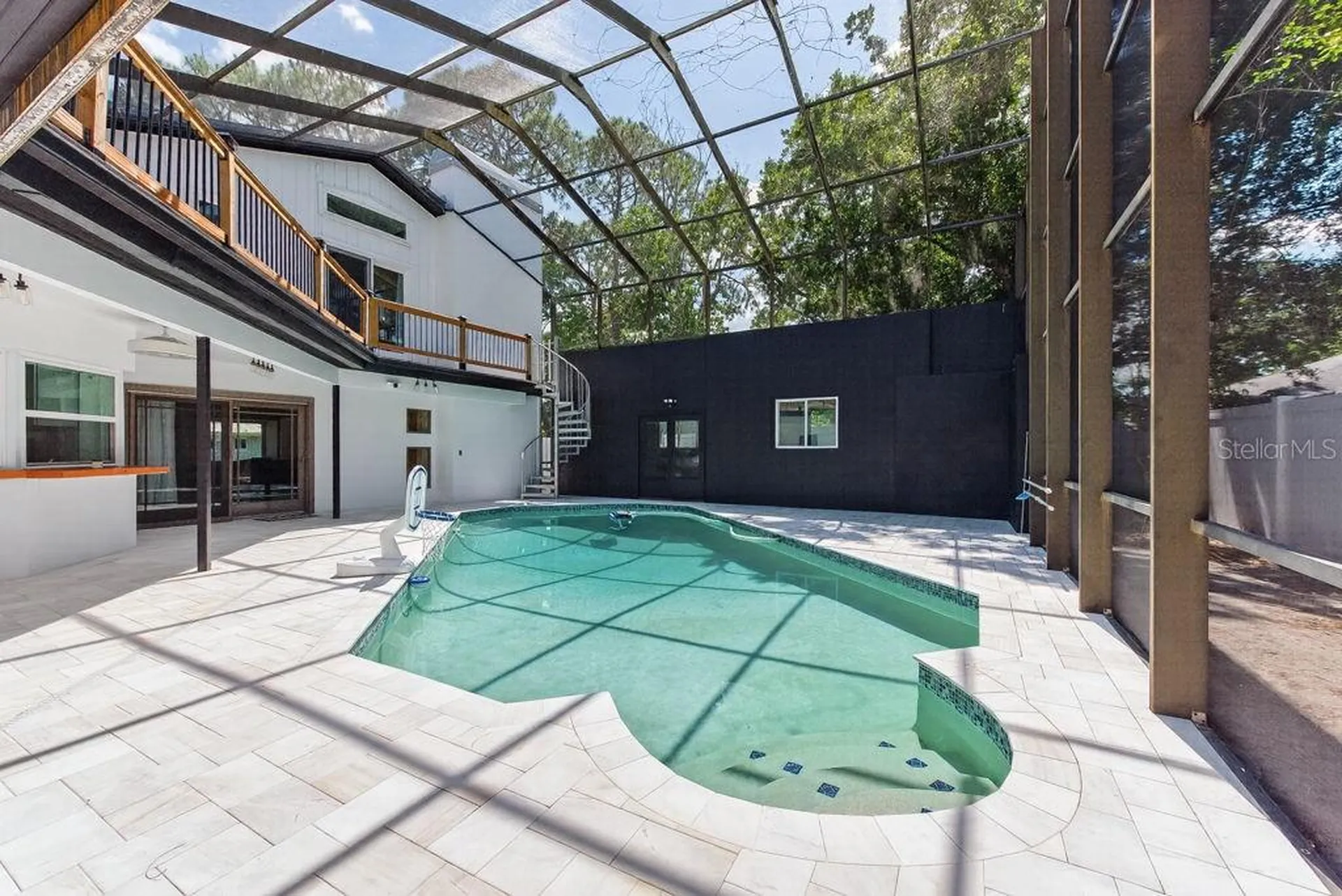 1461 87th Avenue N St Petersburg FL 33702