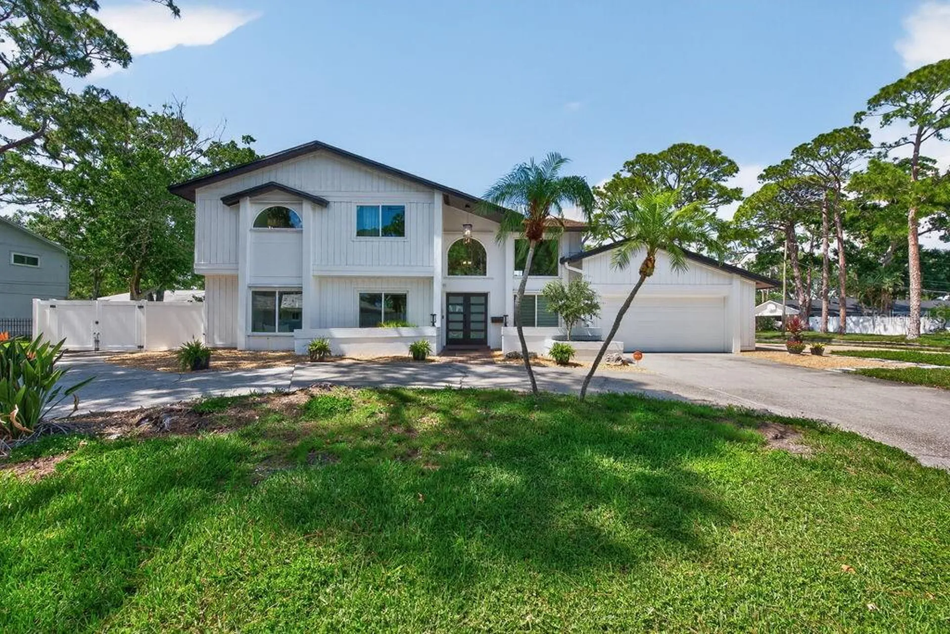 1461 87th Avenue N St Petersburg FL 33702