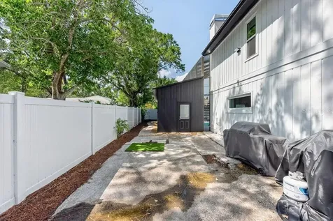 1461 87th Avenue N St Petersburg FL 33702