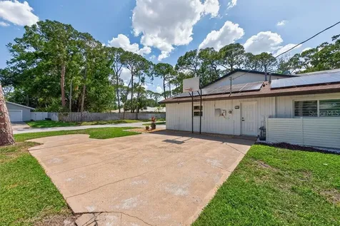 1461 87th Avenue N St Petersburg FL 33702