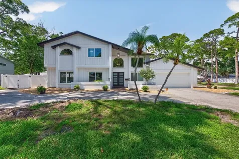 1461 87th Avenue N St Petersburg FL 33702