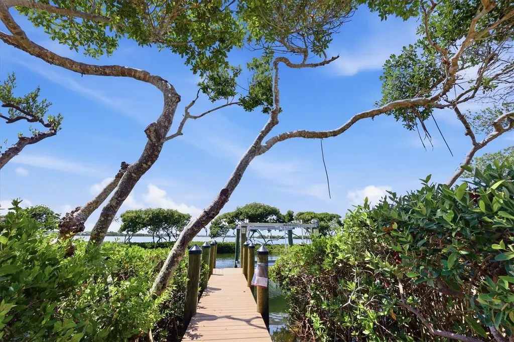 3606 Fair Oaks Place Longboat Key FL 34228