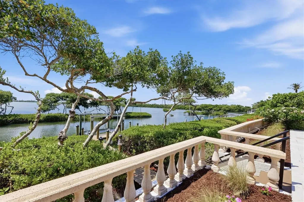 3606 Fair Oaks Place Longboat Key FL 34228