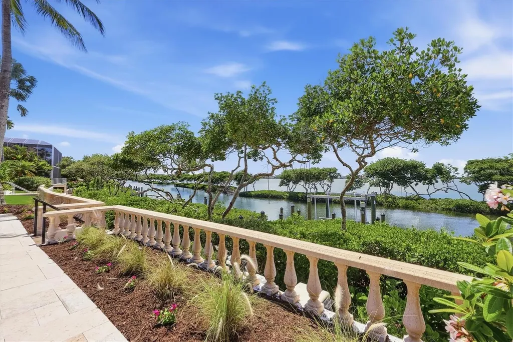 3606 Fair Oaks Place Longboat Key FL 34228