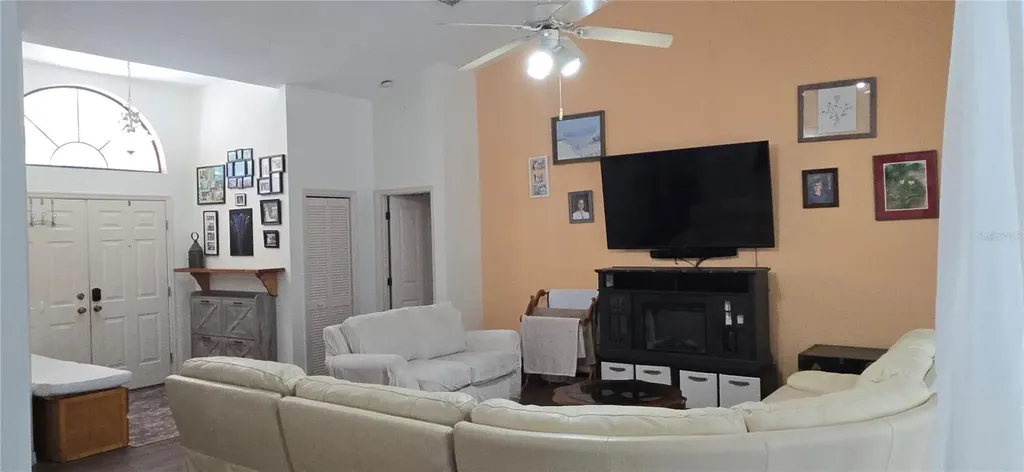 27 Grass Street Homosassa FL 34446