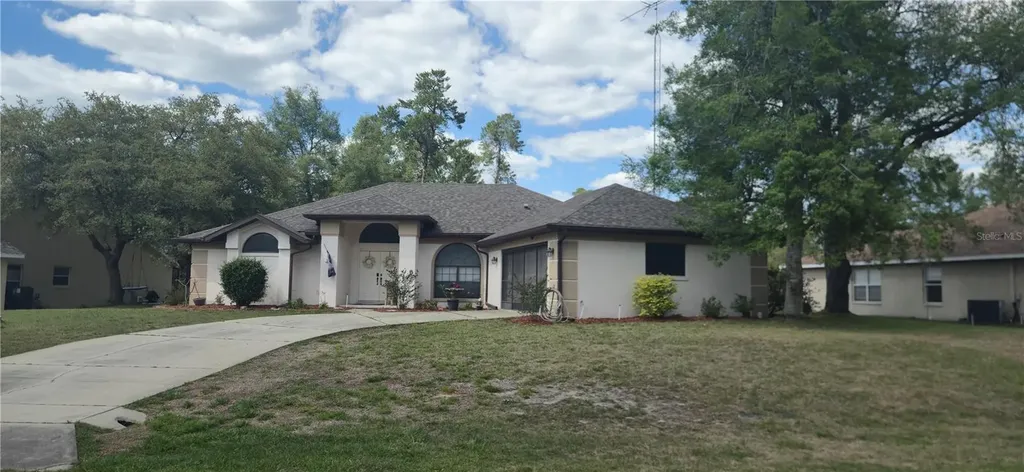 27 Grass Street Homosassa FL 34446