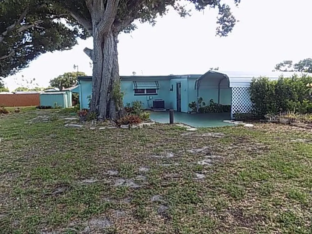 1000 Dartmouth Drive Bradenton FL 34207