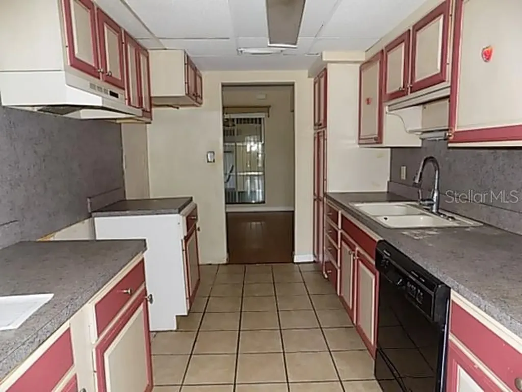 1000 Dartmouth Drive Bradenton FL 34207