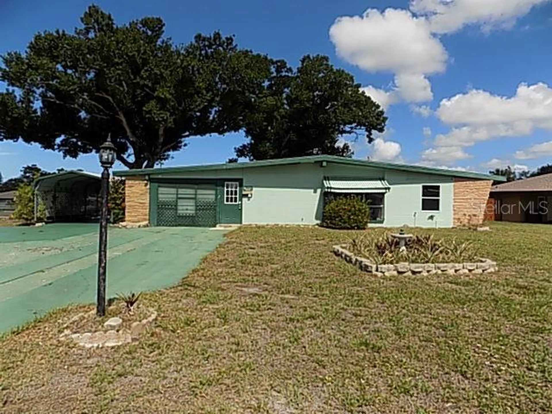 1000 Dartmouth Drive Bradenton FL 34207