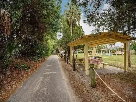 1000 Dartmouth Drive Bradenton FL 34207