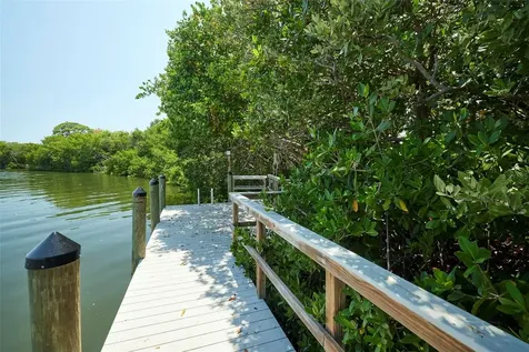 1000 Dartmouth Drive Bradenton FL 34207