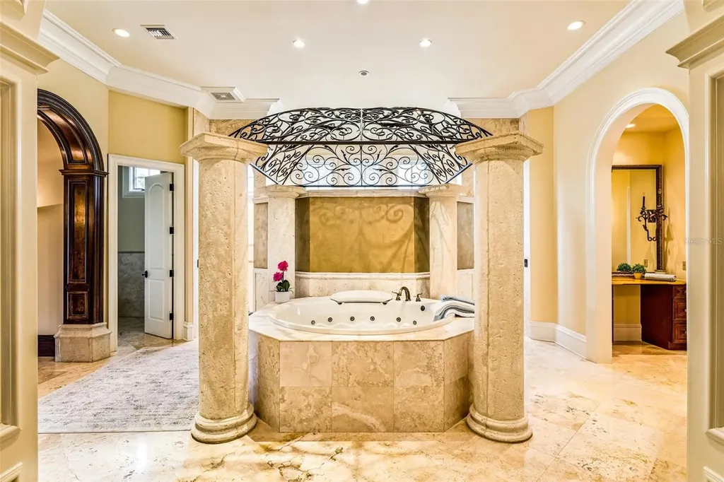 16619 Arezo Court Montverde FL 34756