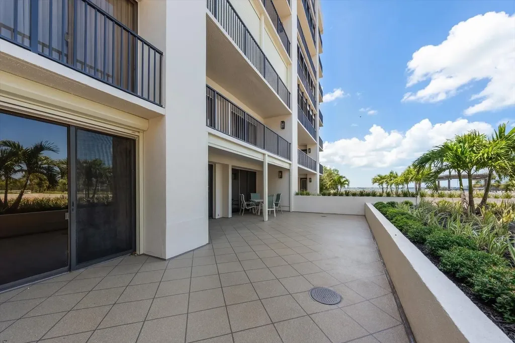 6 Belleview Boulevard Belleair FL 33756