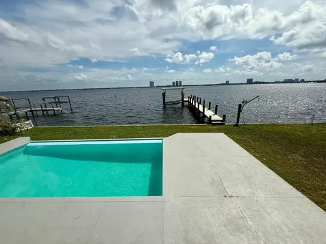 North Fort Myers FL 33917