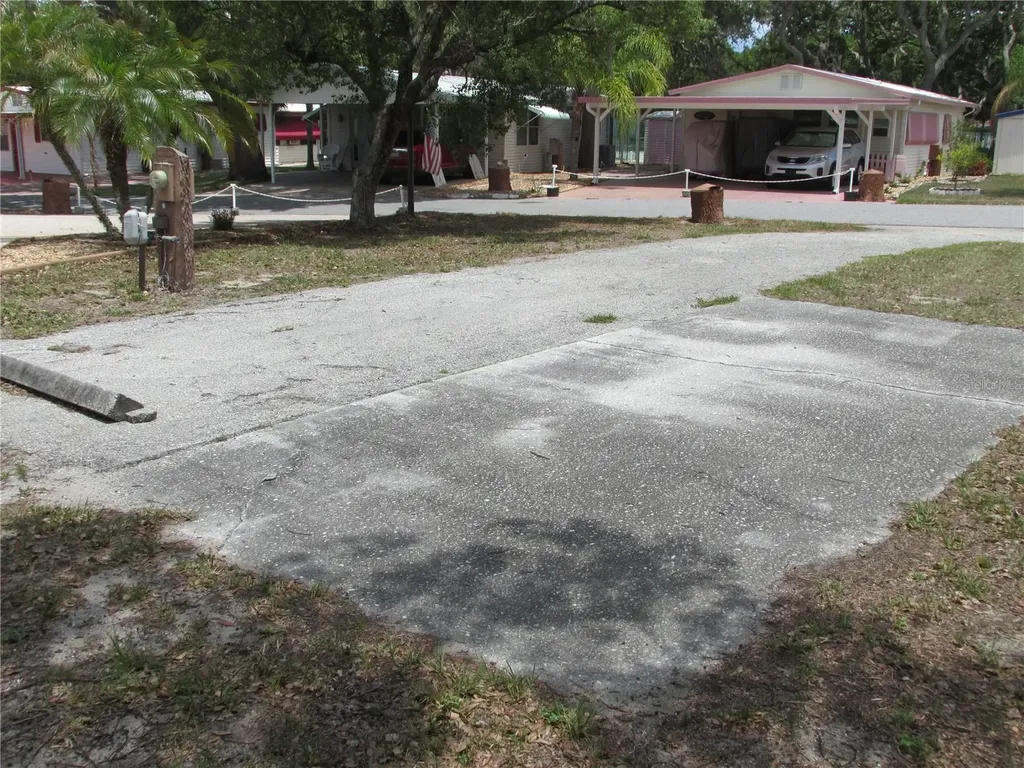 20 Silver Doctor Lane Lake Wales FL 33898