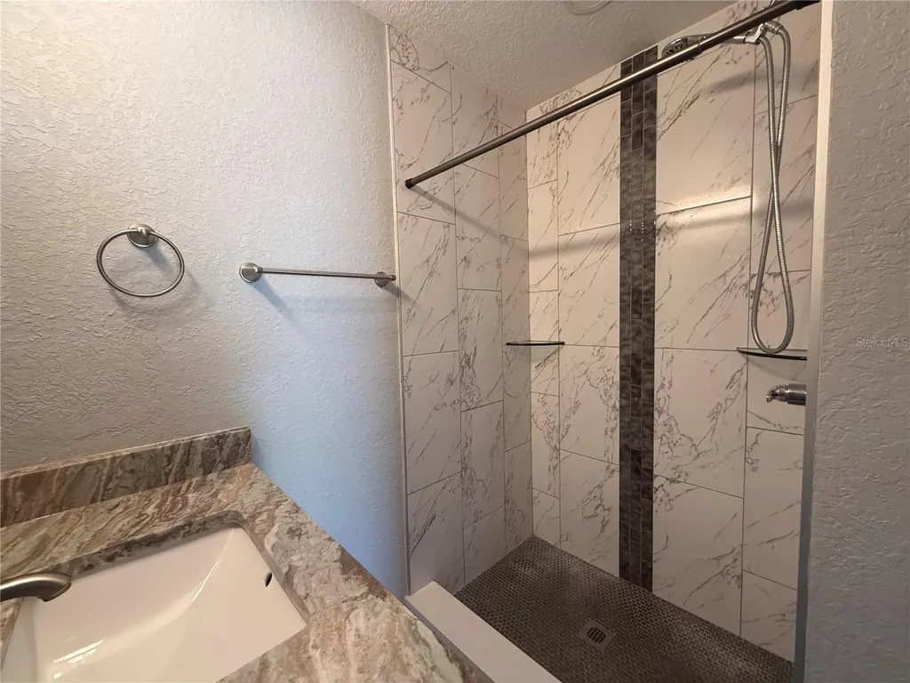 5812 17th Street Zephyrhills FL 33542