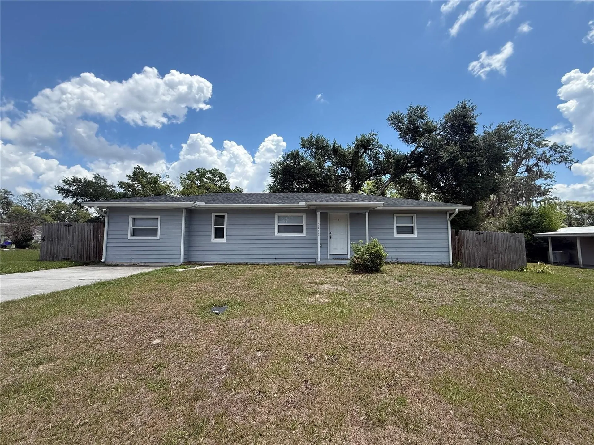 5812 17th Street Zephyrhills FL 33542
