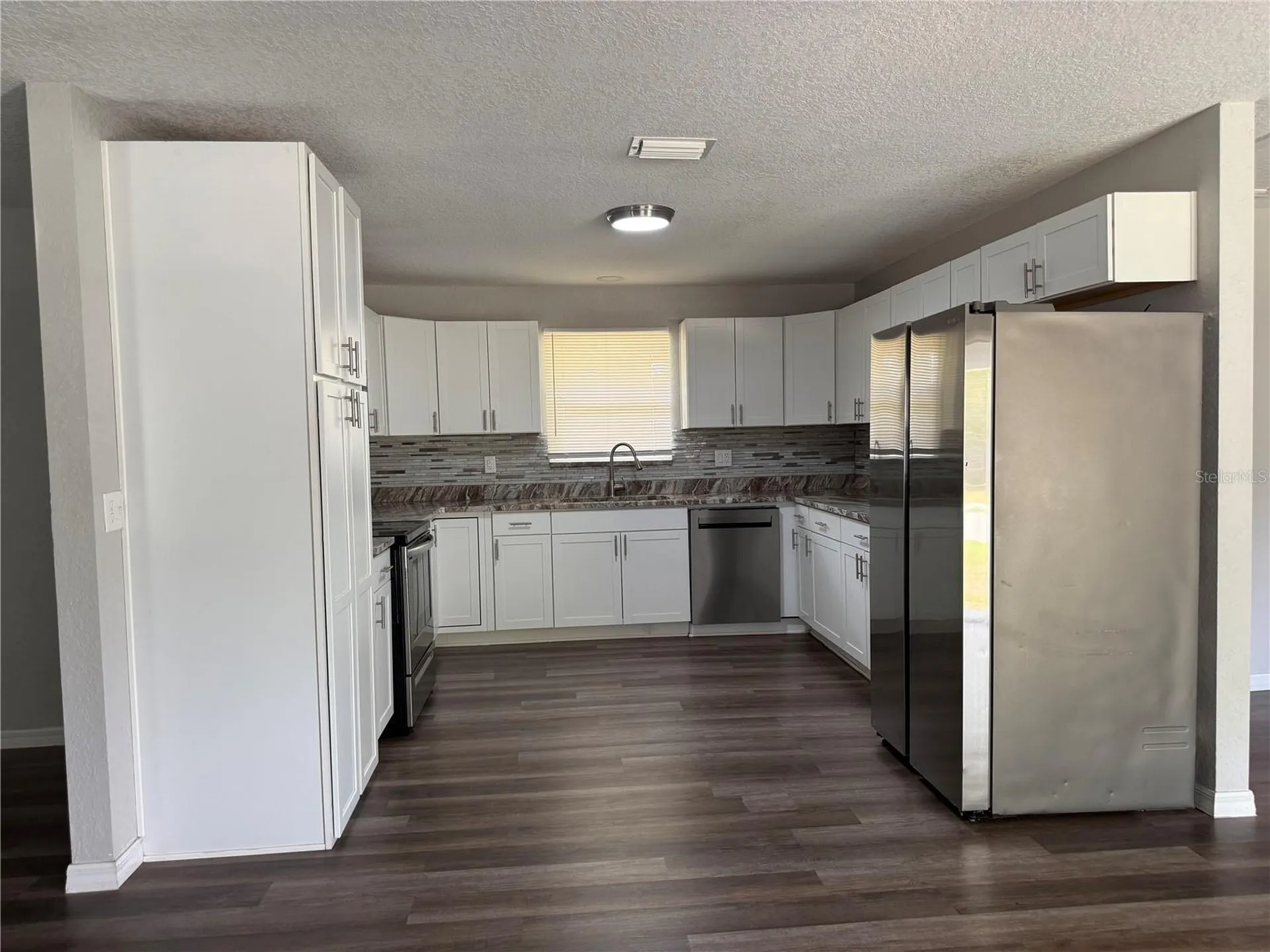 5812 17th Street Zephyrhills FL 33542