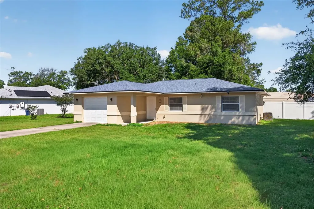 44 Redwood Road Ocala FL 34472