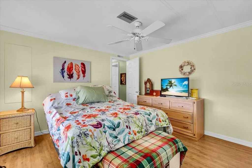 20 N Flora Vista Street Englewood FL 34223