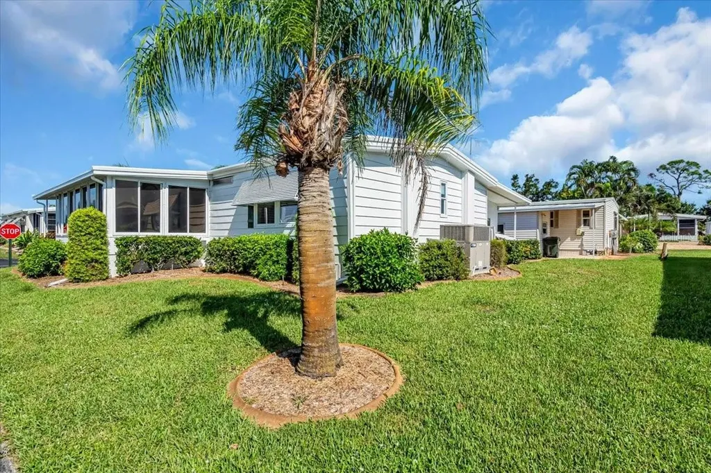 20 N Flora Vista Street Englewood FL 34223